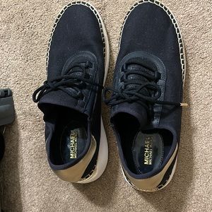 Michael Kors Finch Lace Up Sneakers size 8 great condition